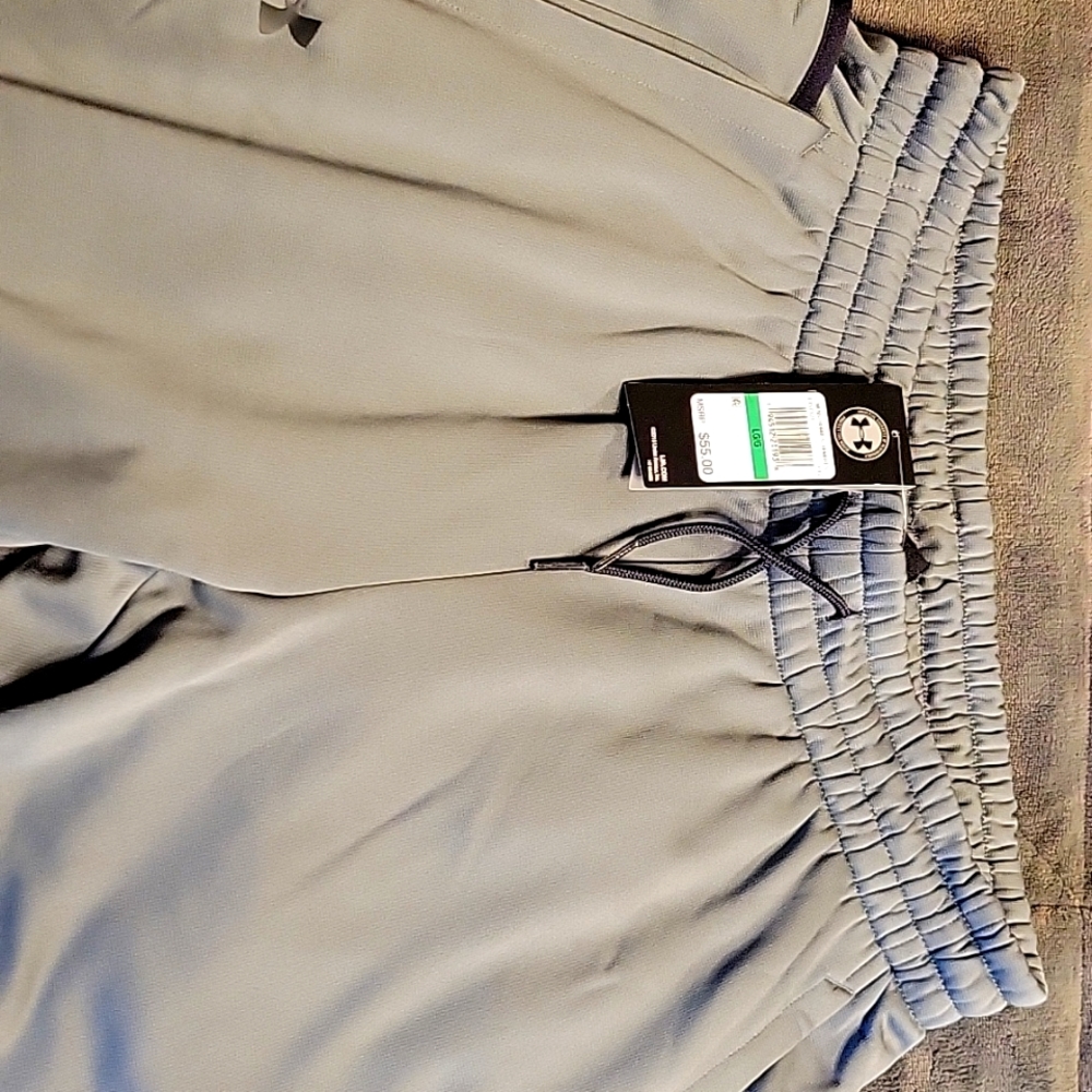 Under armour sweat pants, large, grey